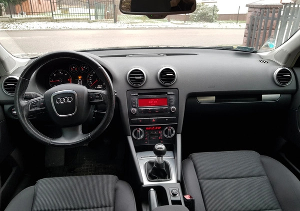 Audi A3 cena 22900 przebieg: 265000, rok produkcji 2008 z Kielce małe 67